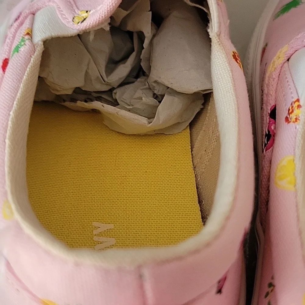 NWT Canvas Slip On Sneakers  Girls 1Y (Little Girl)  Old Navy